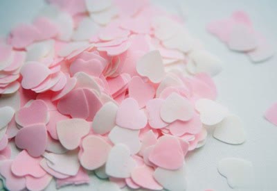 QQ说说伤感:一颗心,要受伤多少次,才会不再痛