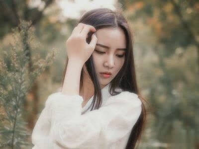 QQ空间伤感说说:以前觉得喜欢可以当饭吃,现在觉得还是饭好吃