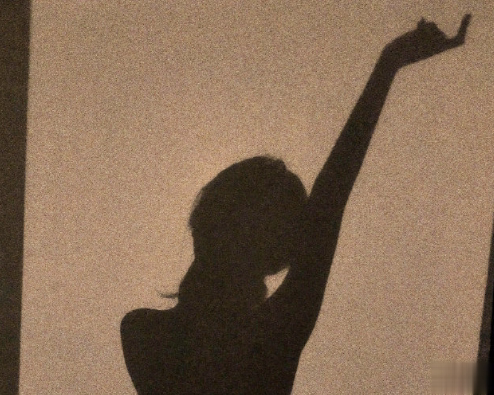 表达自己再也不碰感情的伤感说说大全 付出感情后心痛的句子2