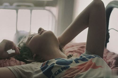 简单一句话却写尽了心酸的伤感说说 简单精辟的一句话伤感说说大全2