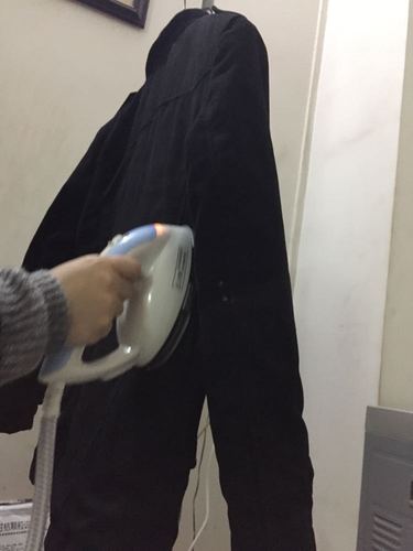 牛仔裤怎么熨烫